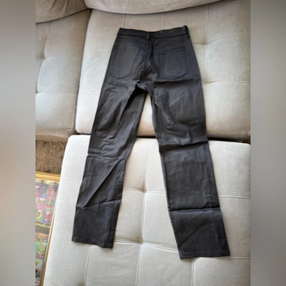 Banana Republic STRAIGHT HIGH-RISE COATED JEAN in black size 26